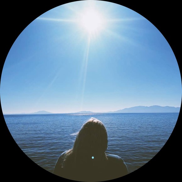 sunbecomesmoon